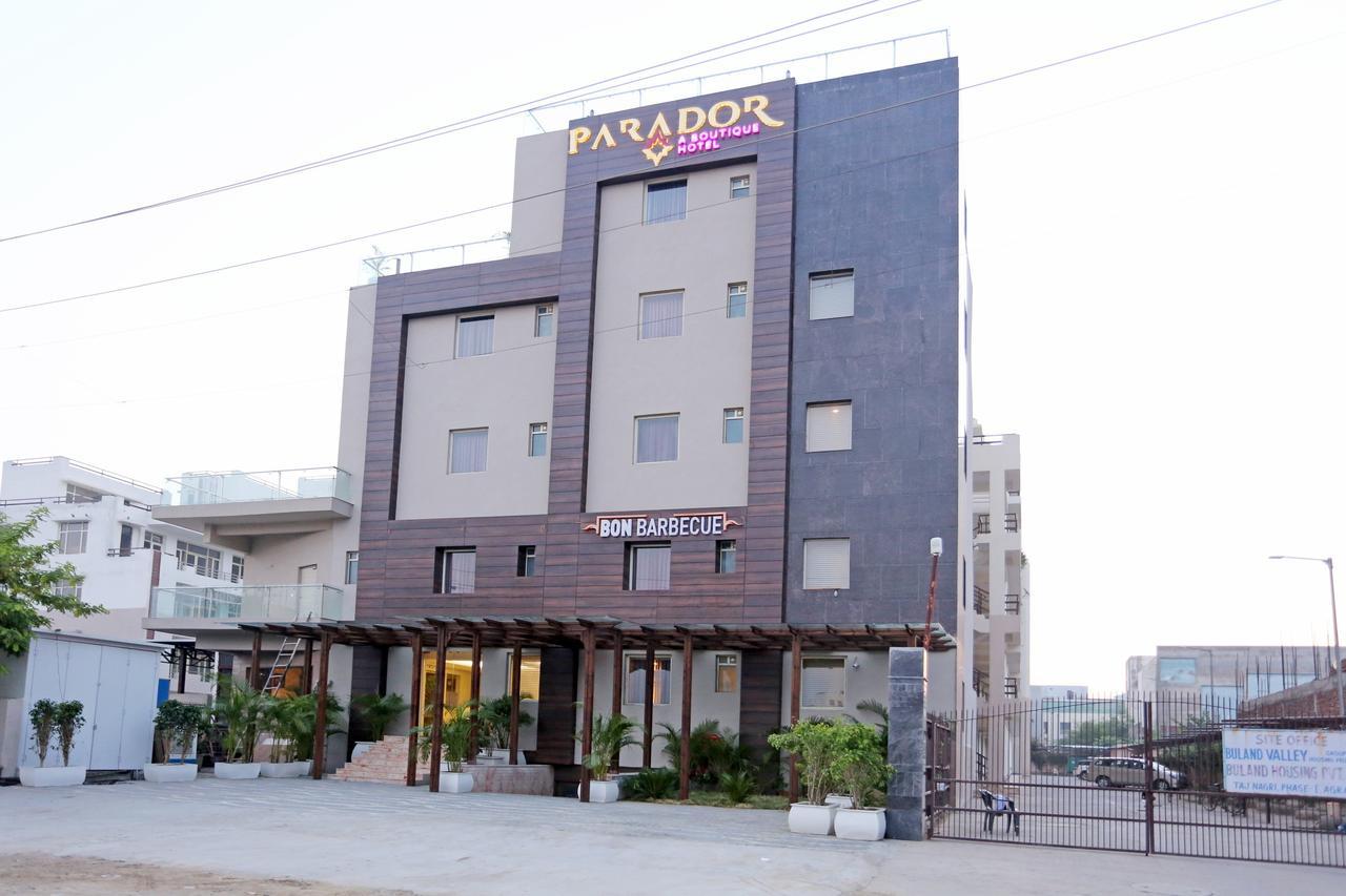 Hotel Parador Agra Exteriér fotografie
